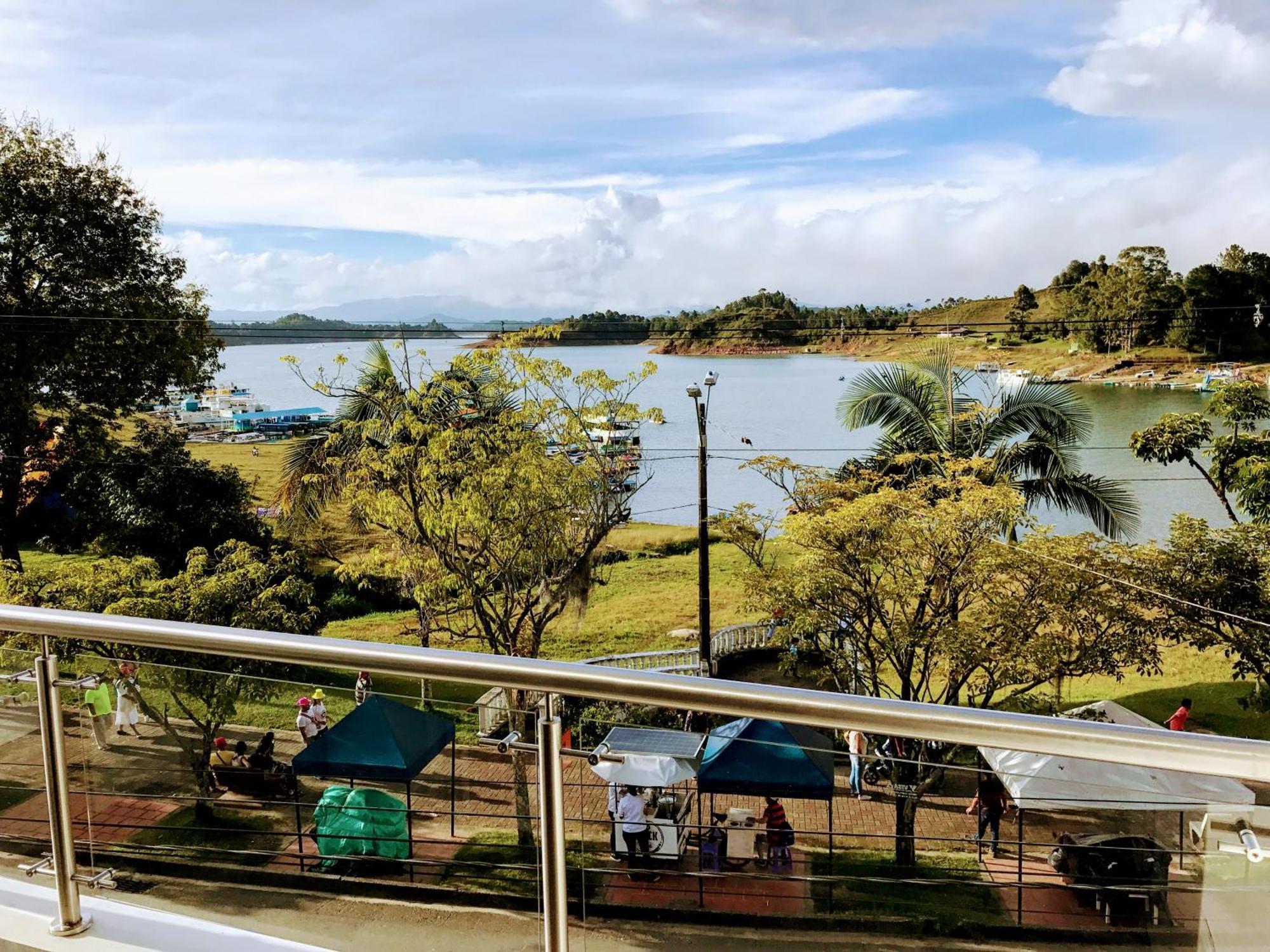 Aptos Vista Al Embalse, Frente Al Lago, Restaurantes, Bares Guatapé Rum bild